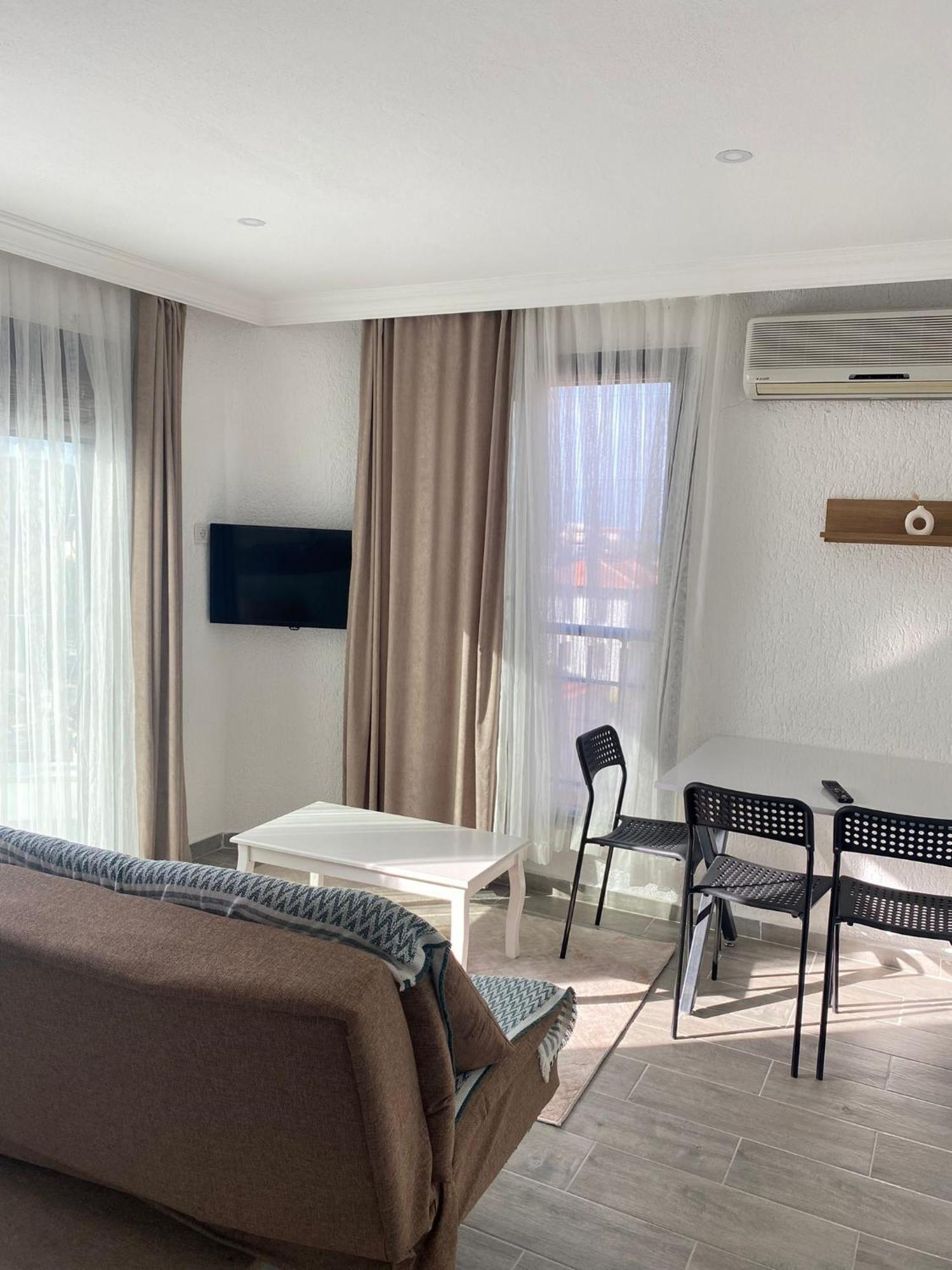 9 House Aparthotel เฟทิเย ภายนอก รูปภาพ
